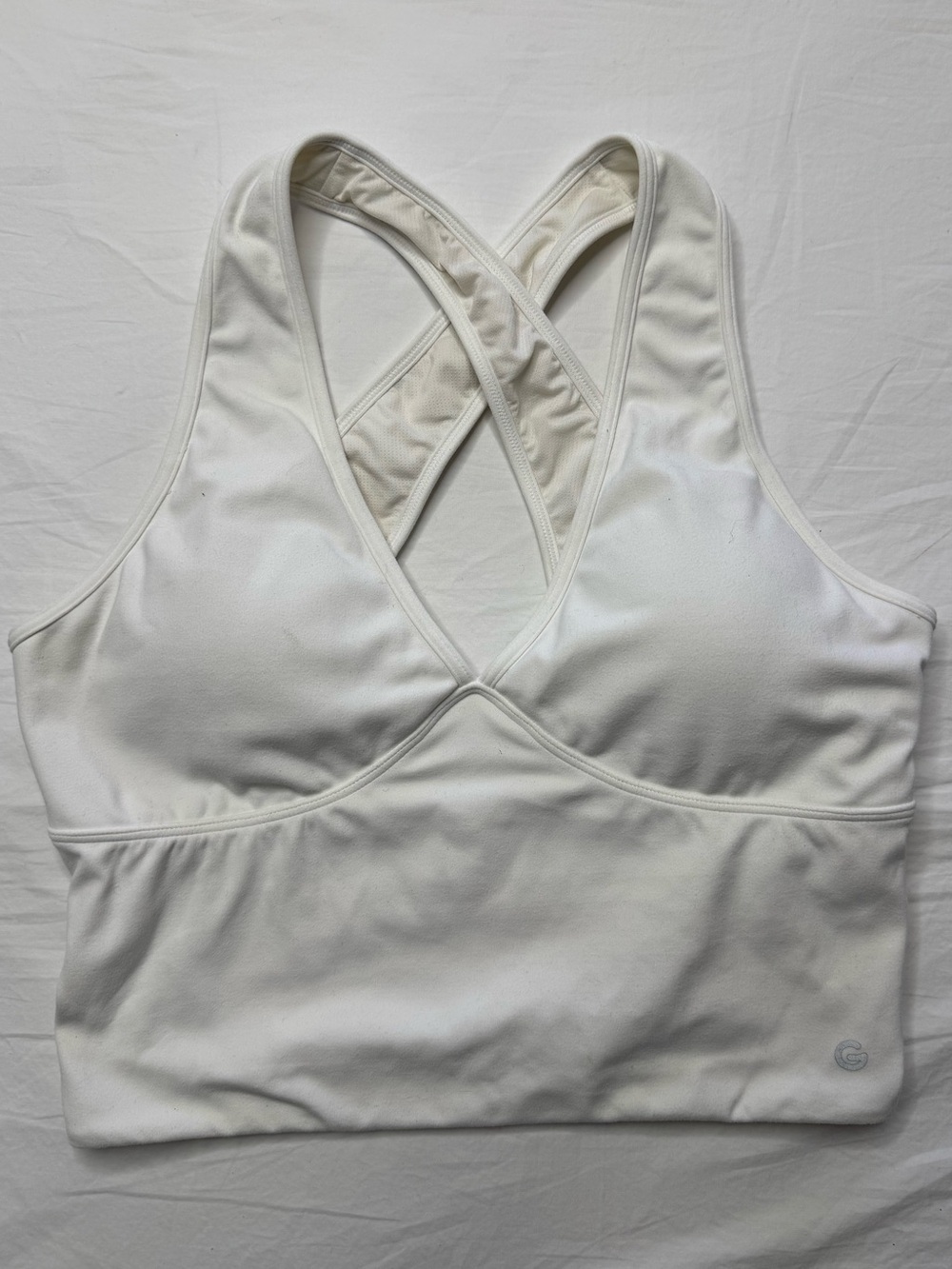 Glowmode - Crossover Back Deep V-Neck Cutout Back White Longline Sports Bra